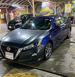 نيسان ألتيما